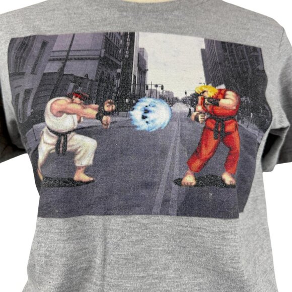 Street Fighter Gray Ryu vs Ken Graphic Tee Size Small - Picture 2 of 4